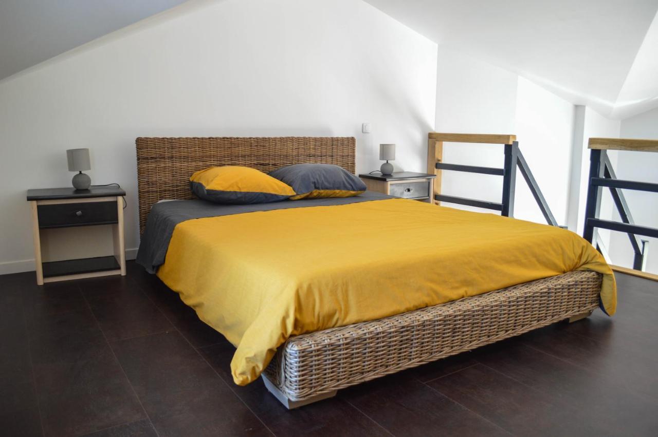 Grande Chambre D'Hote Les Chats-Pitres Bed & Breakfast La Rochette  Екстериор снимка