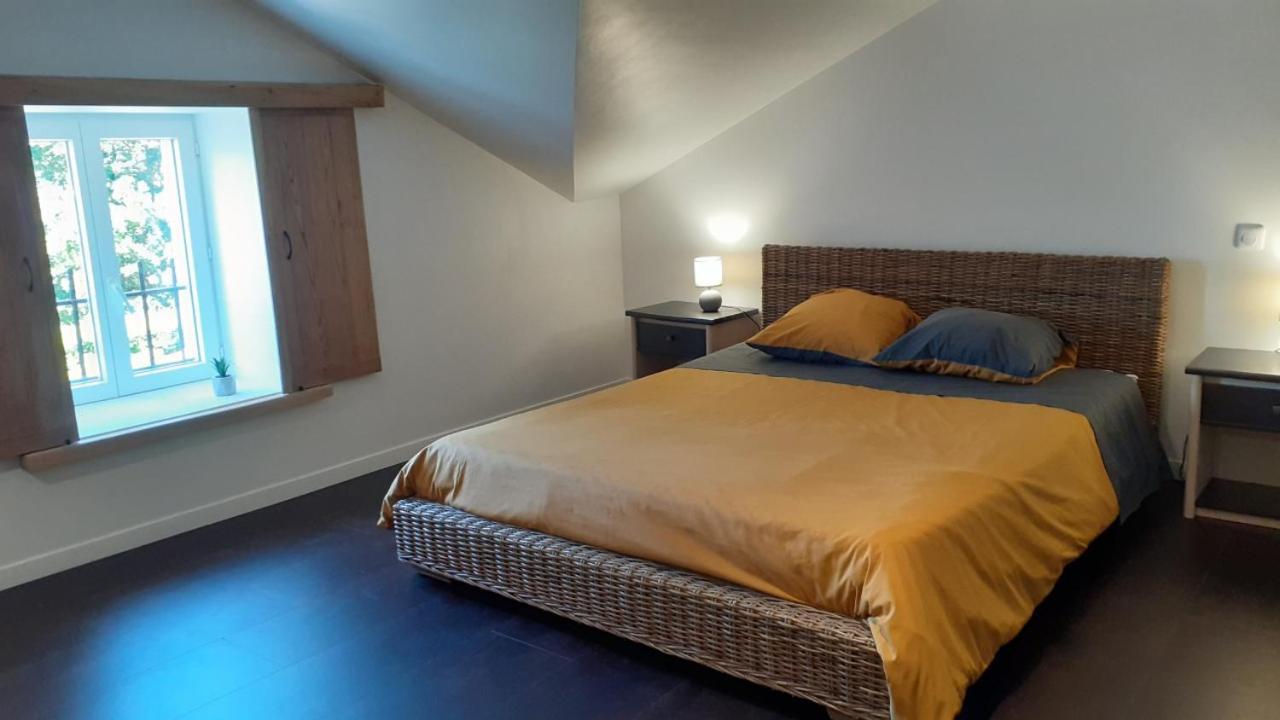 Grande Chambre D'Hote Les Chats-Pitres Bed & Breakfast La Rochette  Екстериор снимка